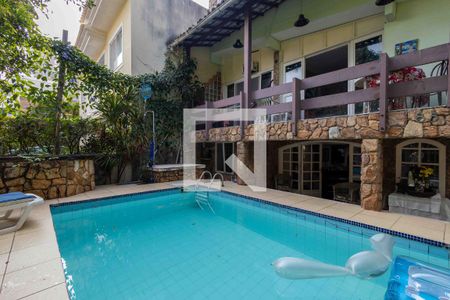 Apartamento à venda com 370m², 7 quartos e 2 vagasQuintal Térreo