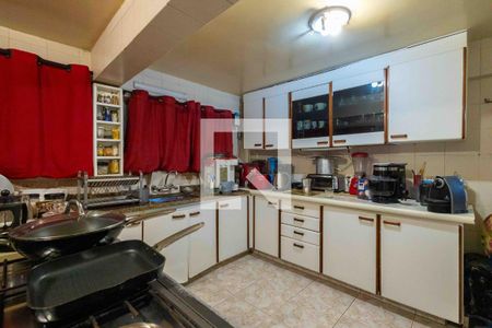 Apartamento à venda com 370m², 7 quartos e 2 vagasCozinha Térreo