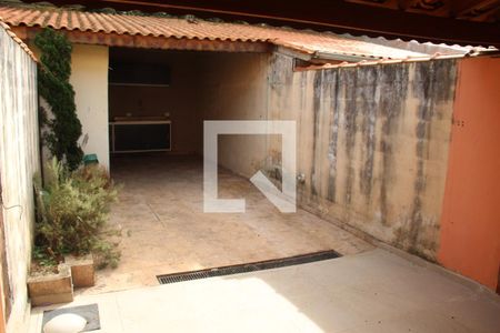 Casa de condomínio para alugar com 58m², 2 quartos e 1 vagaQuintal