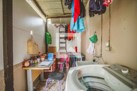 Casa à venda com 255m², 5 quartos e sem vagaÁrea de Serviço