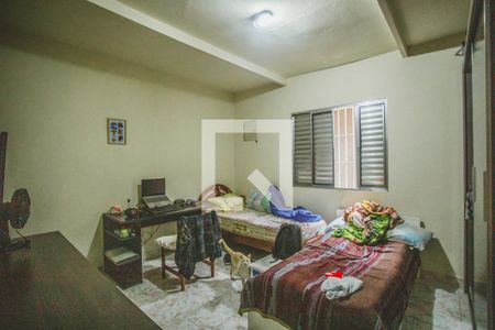 Casa à venda com 255m², 5 quartos e sem vagaQuarto