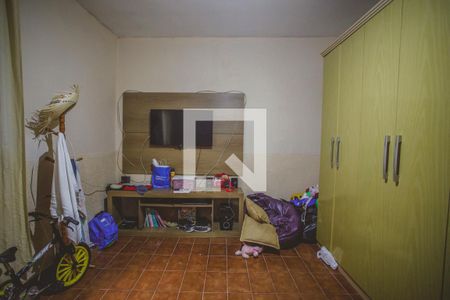 Casa à venda com 255m², 5 quartos e sem vagaQuarto / Sala