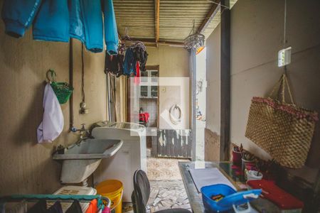 Casa à venda com 255m², 5 quartos e sem vagaÁrea de Serviço