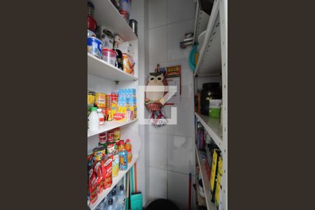 Apartamento à venda com 135m², 3 quartos e sem vagaÁrea de Serviço - Despensa