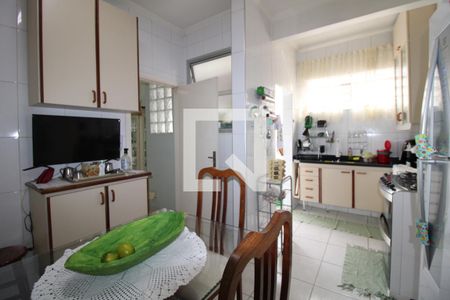 Apartamento à venda com 135m², 3 quartos e sem vagaCozinha