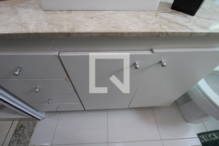 Apartamento à venda com 135m², 3 quartos e sem vagaBanheiro do Quarto 1 (suíte)