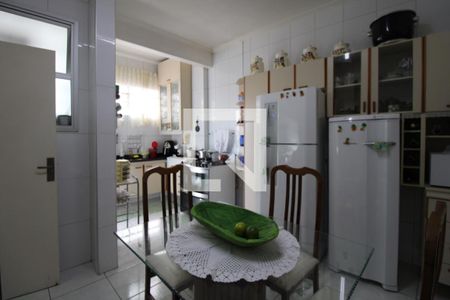 Apartamento à venda com 135m², 3 quartos e sem vagaCozinha