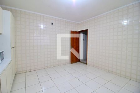 Casa para alugar com 232m², 5 quartos e 2 vagasCozinha