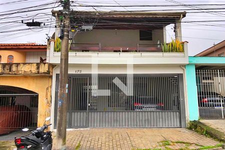 Casa para alugar com 232m², 5 quartos e 2 vagasFachada