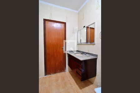 Casa para alugar com 232m², 5 quartos e 2 vagasBanheiro 2