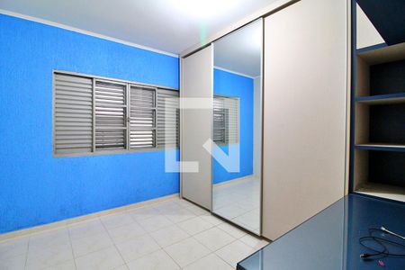Casa para alugar com 232m², 5 quartos e 2 vagasQuarto 5