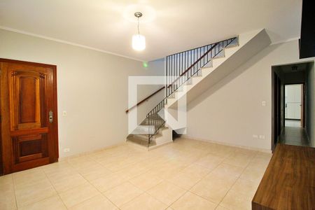 Sala de casa para alugar com 5 quartos, 232m² em Jardim Las Vegas, Santo André