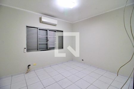 Casa para alugar com 232m², 5 quartos e 2 vagasQuarto 2