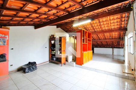 Casa para alugar com 232m², 5 quartos e 2 vagasSótão