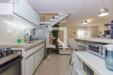 Cozinha  de casa à venda com 3 quartos, 167m² em Rubem Berta, Porto Alegre
