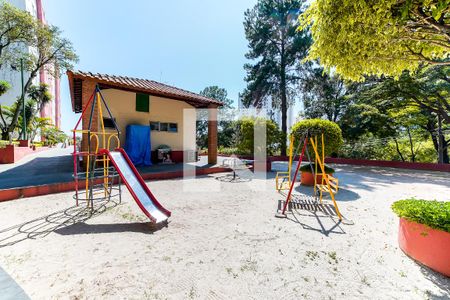 Apartamento para alugar com 75m², 3 quartos e 1 vaga Apartamento para alugar com 75m², 3 quartos e 1 vagaÁrea Comum - Playground