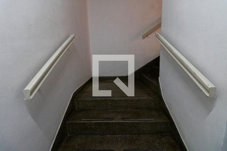 Apartamento para alugar com 75m², 3 quartos e 1 vaga Apartamento para alugar com 75m², 3 quartos e 1 vagaÁrea Comum - Escada Entrada