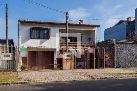Casa à venda com 386m², 3 quartos e 2 vagasFachada