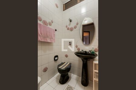 Casa à venda com 386m², 3 quartos e 2 vagasLavabo