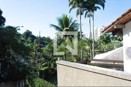 Casa à venda com 370m², 4 quartos e 2 vagasvista da varanda 1