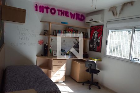 Casa à venda com 370m², 4 quartos e 2 vagasQuarto 2 - Suíte