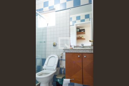 Casa à venda com 370m², 4 quartos e 2 vagasBanheiro da Suíte 1