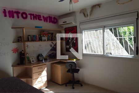 Casa à venda com 370m², 4 quartos e 2 vagasQuarto 2 - Suíte