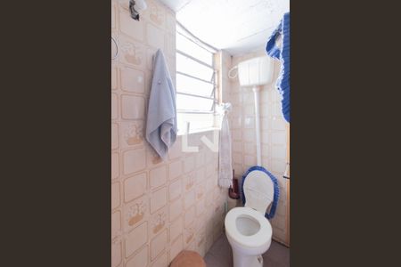 Casa à venda com 215m², 4 quartos e 2 vagasLavabo