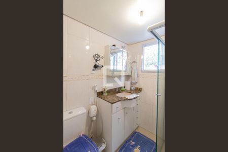 Casa à venda com 215m², 4 quartos e 2 vagasBanheiro da Suíte