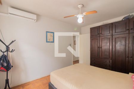 Casa à venda com 215m², 4 quartos e 2 vagasQuarto 3 - Suíte