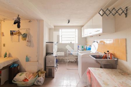 Casa à venda com 215m², 4 quartos e 2 vagasÁrea de Serviço