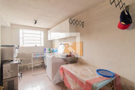 Casa à venda com 215m², 4 quartos e 2 vagasÁrea de Serviço