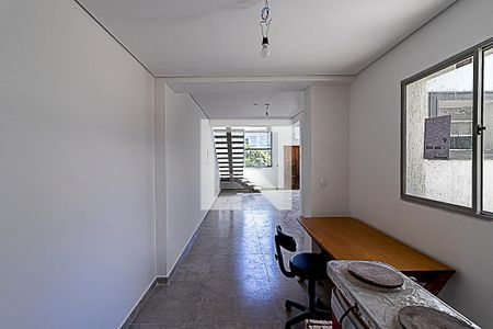 Sala e Cozinha de casa à venda com 3 quartos, 232m² em Indianópolis, São Paulo