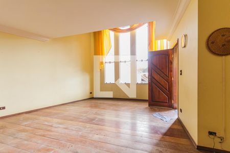 Casa à venda com 226m², 3 quartos e sem vaga Casa à venda com 226m², 3 quartos e sem vagaSala