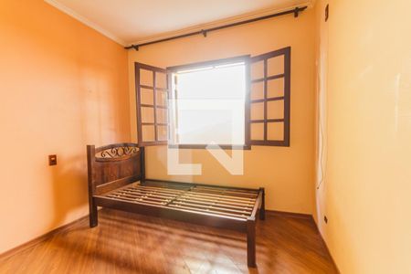 Casa à venda com 226m², 3 quartos e sem vaga Casa à venda com 226m², 3 quartos e sem vagaQuarto 2