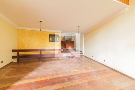 Casa à venda com 226m², 3 quartos e sem vaga Casa à venda com 226m², 3 quartos e sem vagaSala