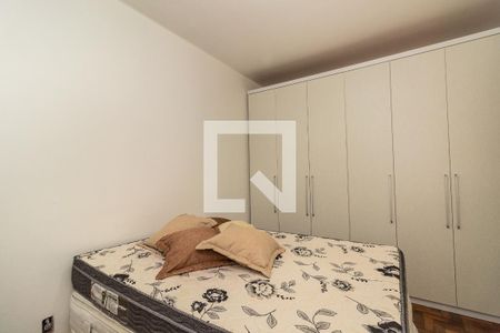 Quarto de apartamento para alugar com 2 quartos, 100m² em Sarandi, Porto Alegre