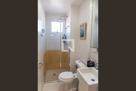 Apartamento à venda com 83m², 3 quartos e 2 vagasBanheiro da suíte