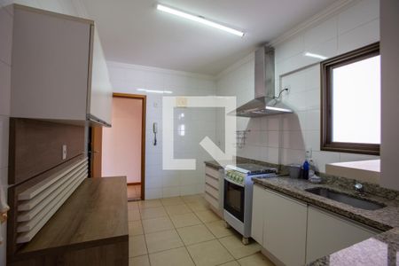 Apartamento para alugar com 111m², 2 quartos e 2 vagasCozinha