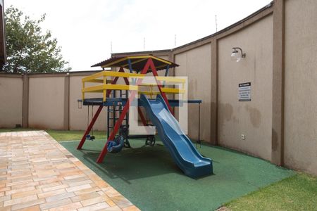 Apartamento para alugar com 111m², 2 quartos e 2 vagasÁrea comum - playground