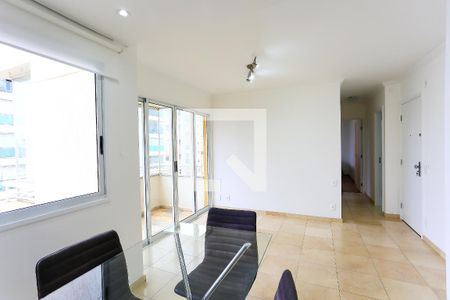 Sala de apartamento para alugar com 2 quartos, 56m² em Paraíso do Morumbi, São Paulo