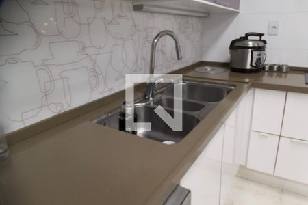 Apartamento à venda com 200m², 4 quartos e 2 vagasCozinha americana 