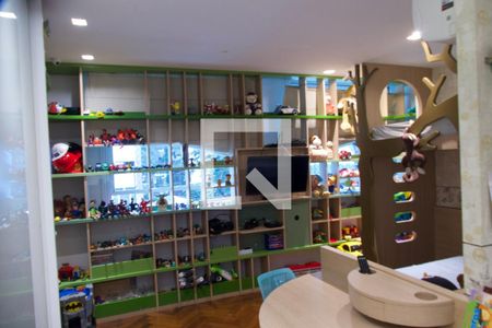 Apartamento à venda com 200m², 4 quartos e 2 vagasSuíte 2