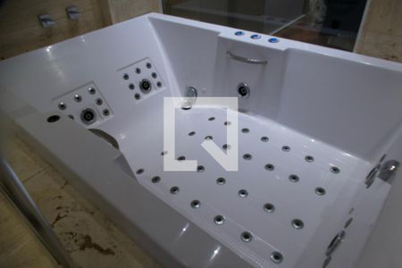 Apartamento à venda com 200m², 4 quartos e 2 vagasSuíte 3 banheiro 