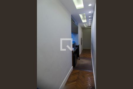 Apartamento à venda com 200m², 4 quartos e 2 vagasCorredor 