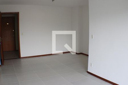 Sala de apartamento para alugar com 3 quartos, 85m² em Pechincha, Rio de Janeiro
