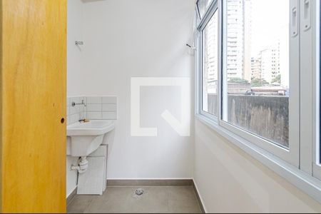Apartamento para alugar com 90m², 2 quartos e sem vaga Apartamento para alugar com 90m², 2 quartos e sem vagaArea de Serviço