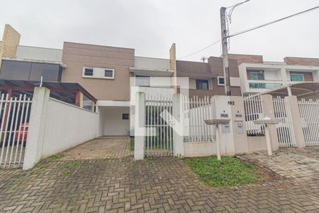 Casa para alugar com 96m², 3 quartos e 2 vagasFachada