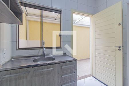 Casa para alugar com 96m², 3 quartos e 2 vagasCozinha