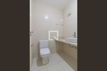 Casa para alugar com 96m², 3 quartos e 2 vagasBanheiro do Quarto 1